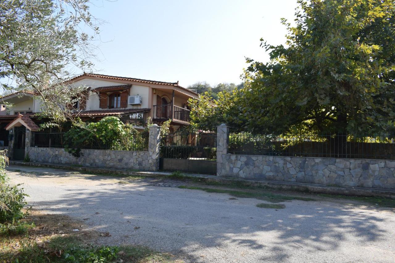 Family Villa Kalypso Oreoi Exterior foto